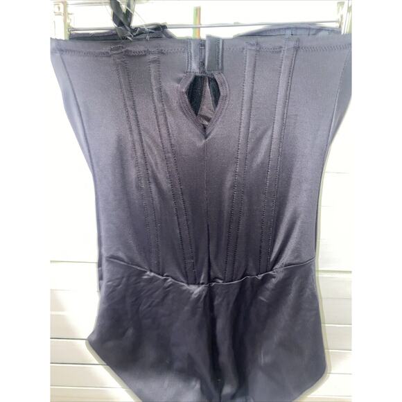 New TC Fine Intimates Back Magic Bodybriefer Shape Away Extra Firm Black Sz 34C - Picture 7 of 10